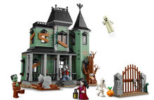 Load image into Gallery viewer, LEGO Creator Haunted Mansion 31167
