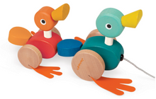 Load image into Gallery viewer, Janod Duck Family Pull Along
