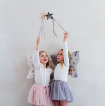 Load image into Gallery viewer, Mimi &amp; Lula Sparkly Wand Shimmer
