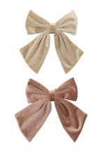 Load image into Gallery viewer, Mimi &amp; Lula Agnes Oversize Bow Pack
