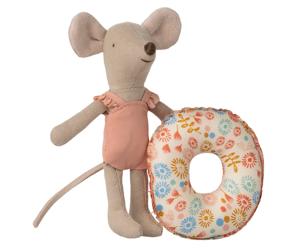 Maileg Beach Mouse Little Sister with Float Flower