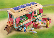 Load image into Gallery viewer, Playmobil Cosy Cafe &amp; Vegetable Garden 71441
