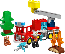 Load image into Gallery viewer, Lego Duplo Fire Truck with Hose and Firefighter 10473
