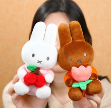 Load image into Gallery viewer, Melanie Plush with Tulip
