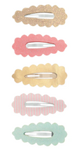 Load image into Gallery viewer, Mimi &amp; Lula Scallop Edge Mini Clic Clacks
