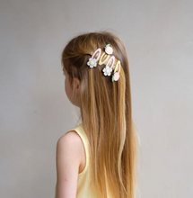 Load image into Gallery viewer, Mimi &amp; Lula Peach Blossom Clic Clacs
