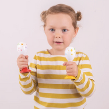 Load image into Gallery viewer, Bigjigs Star Maraca

