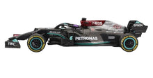 Load image into Gallery viewer, Maisto 1:24 Formula 1 Racing Mercedes AMG
