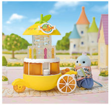 Load image into Gallery viewer, Sylvanian Families Citrus Bird Juice Stand
