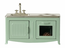 Load image into Gallery viewer, Maileg Kitchen Mouse Mint
