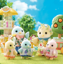 Load image into Gallery viewer, Sylvanian Families Citrus Bird Family
