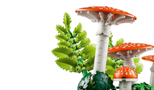 Load image into Gallery viewer, LEGO Botanicals Woodland Mushrooms 11505
