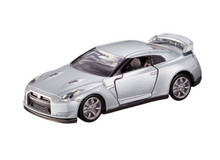 Load image into Gallery viewer, No.17 Nissan GT-R
