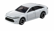 Load image into Gallery viewer, No.62 Toyota Crown Sedan
