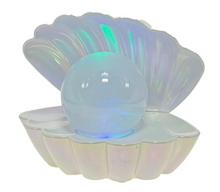 Load image into Gallery viewer, Clam Shell Pearl Lamp
