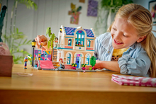 Load image into Gallery viewer, LEGO Friends Liann's Family House 42687
