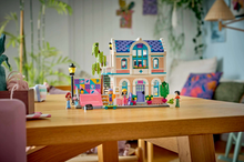 Load image into Gallery viewer, LEGO Friends Liann's Family House 42687
