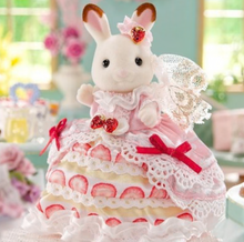 Load image into Gallery viewer, Sylvanian Families - Freya's Birthday Strawberry Cake
