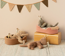 Load image into Gallery viewer, Maileg Kitten Plush Cream Peach Small
