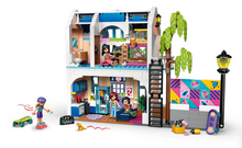 Load image into Gallery viewer, LEGO Friends Liann's Family House 42687
