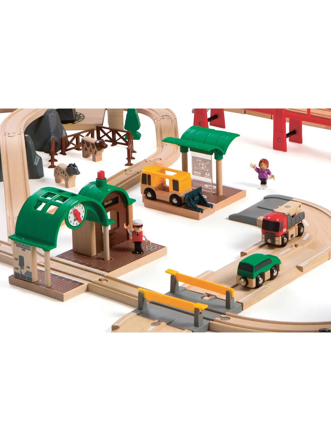 Brio railway world deluxe hot sale set 33766