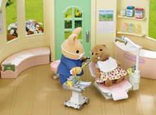 Load image into Gallery viewer, Sylvanian Families Country Dentist Set
